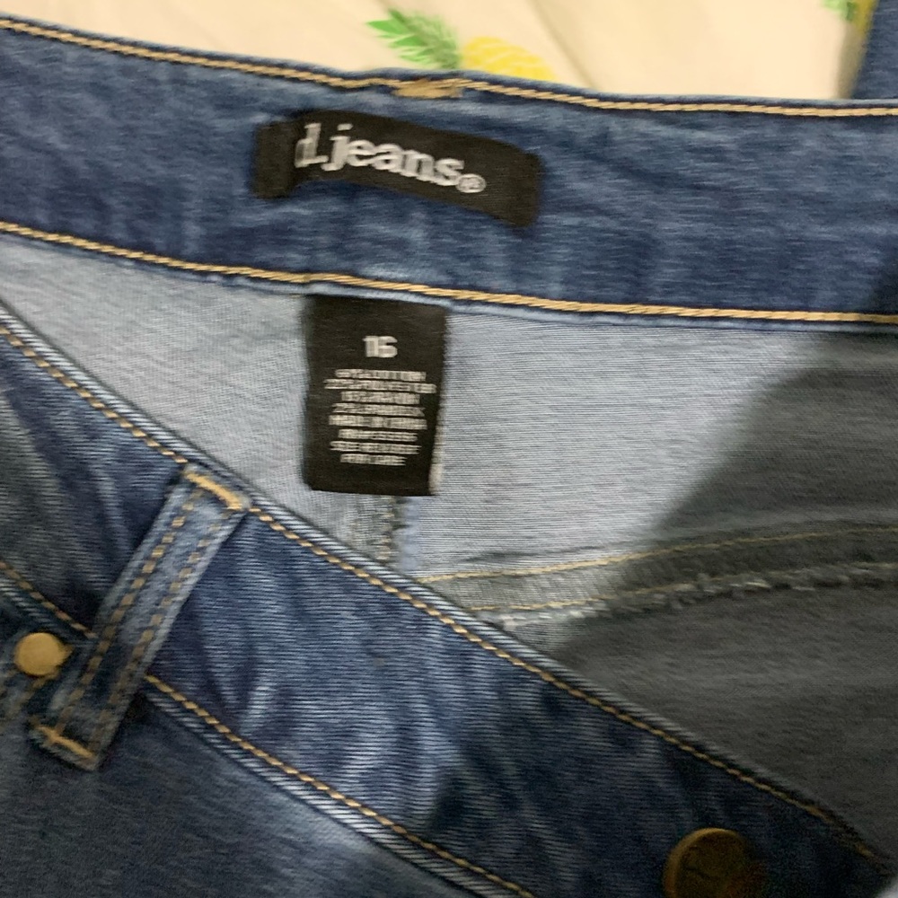 D JEANS BRAND NEW SIZE SIXTEEN